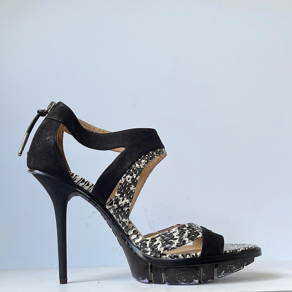 L.A.M.B Open Toe Platform Leather Heel Sandals size 9M